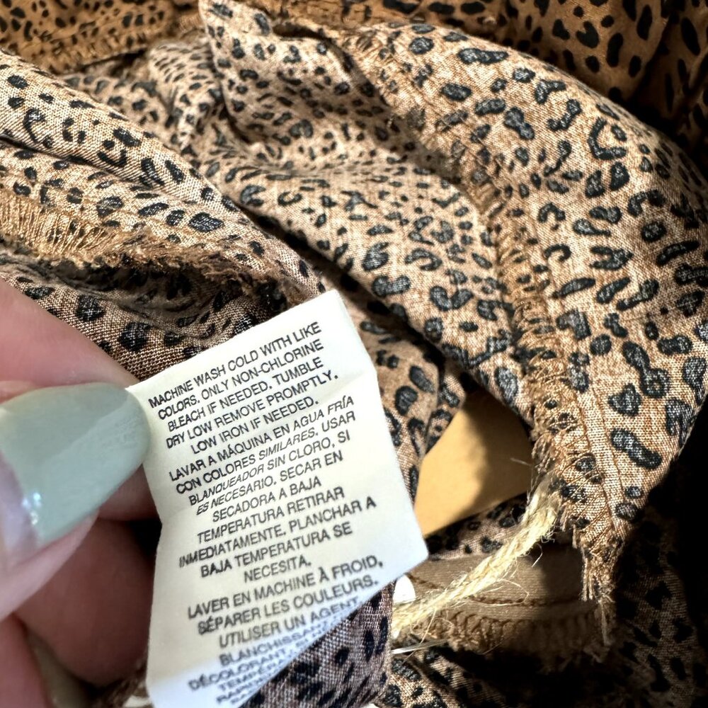 NWT Thread + Supply Shorts Size M Paperbag Leopard Brown Black Tencel Soft - Picture 7 of 8